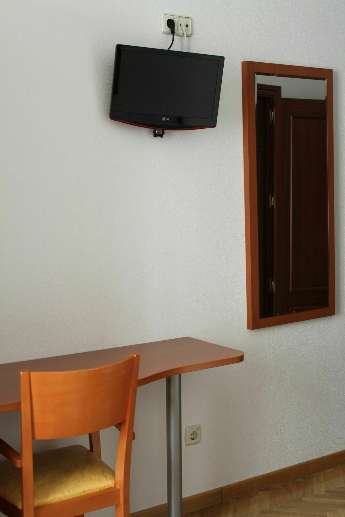 Hostal Luis XV Мадрид Экстерьер фото